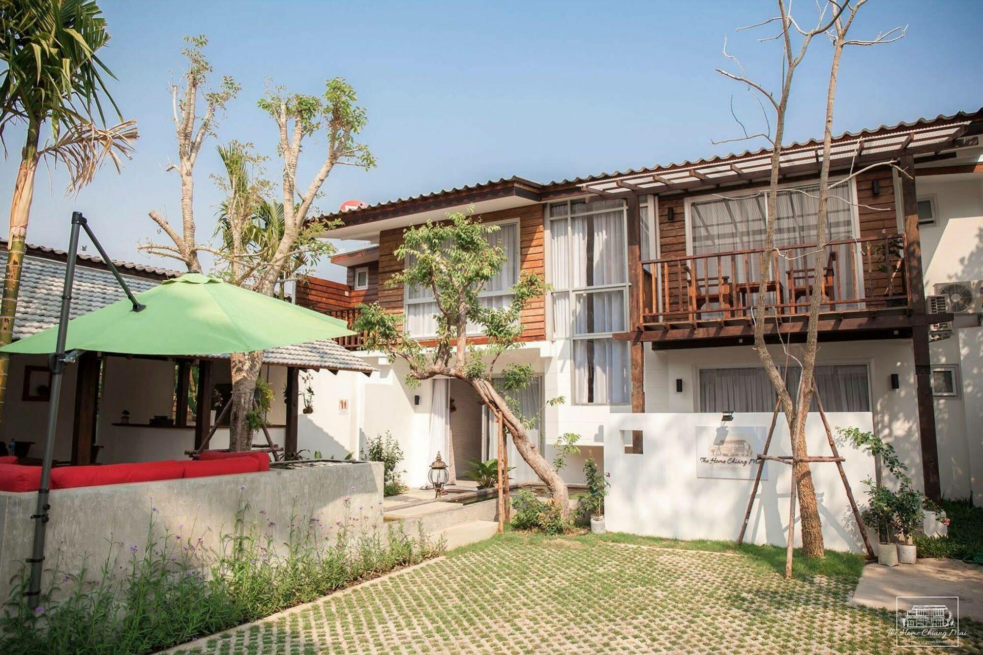 The Home Chiangmai Luxury Guesthouse チエンマイ エクステリア 写真